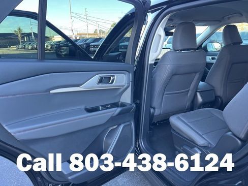 New 2026 Ford Explorer Active image 9