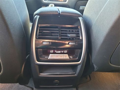Used 2020 BMW X5 sDrive40i w/ Convenience Package image 17