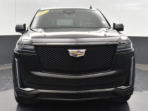 Used 2023 Cadillac Escalade Sport Platinum w/ Heavy-Duty Trailer Package AWD/4WD image 5