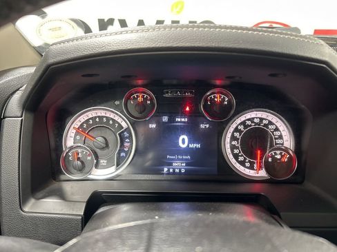 Used 2017 RAM 2500 Laramie w/ Sport Appearance Group image 31