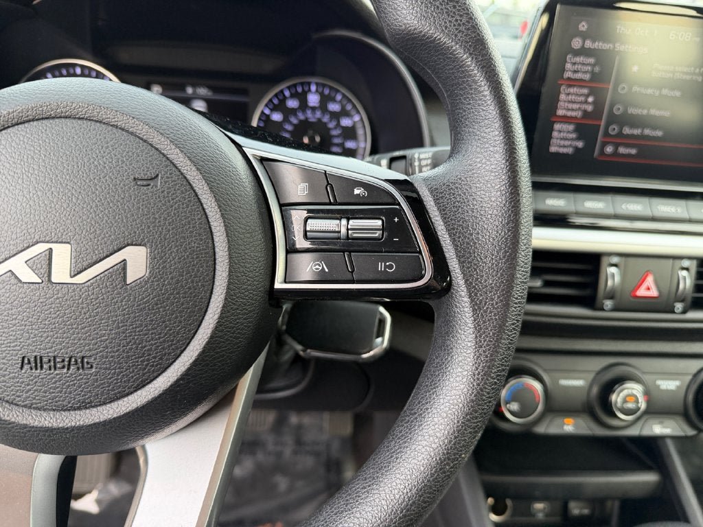 Used 2023 Kia Forte LXS FWD image 17