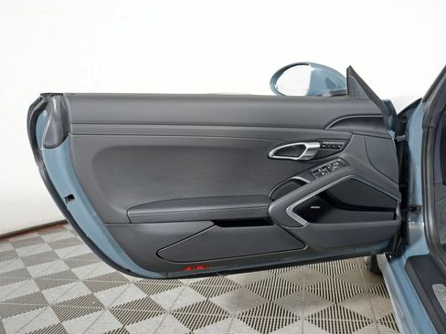 Certified 2017 Porsche 718 Boxster S RWD image 28