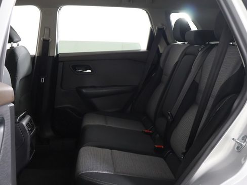 Used 2022 Nissan Rogue SV AWD/4WD image 26
