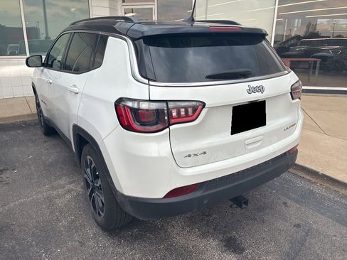 Used 2022 Jeep Compass Limited AWD/4WD image 3