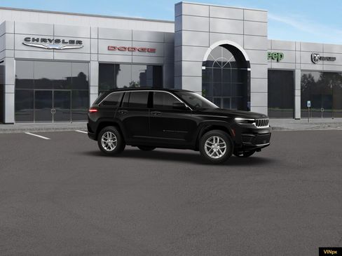 New 2026 Jeep Grand Cherokee Laredo X RWD image 10