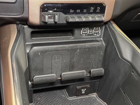 Used 2021 RAM 3500 Laramie AWD/4WD image 44