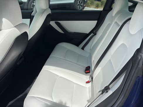 Used 2018 Tesla Model 3 Long Range AWD/4WD image 18