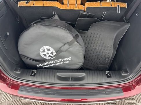 Used 2023 Chrysler Pacifica Pinnacle image 28