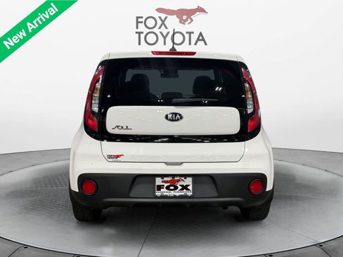 Used 2017 Kia Soul FWD image 5