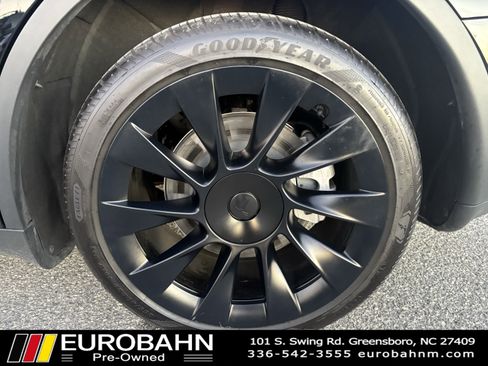 Used 2024 Tesla Model Y Long Range image 33
