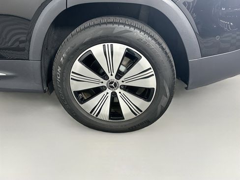 Used 2024 Mercedes-Benz EQB 250+ image 11