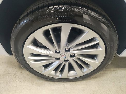 New 2026 Buick Envision Avenir image 3