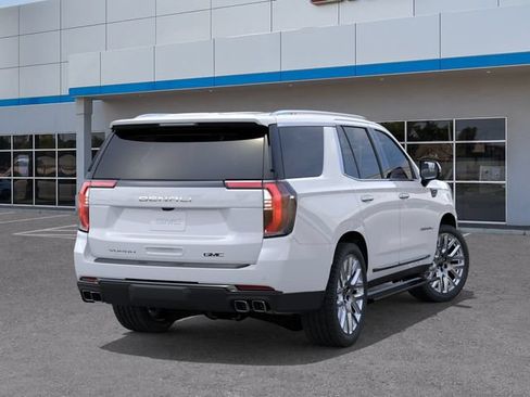 New 2026 GMC Yukon Denali Ultimate w/ LPO, Floor Liner Package AWD/4WD image 4
