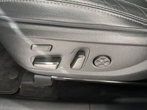 Used 2020 Hyundai Santa Fe Limited image 22