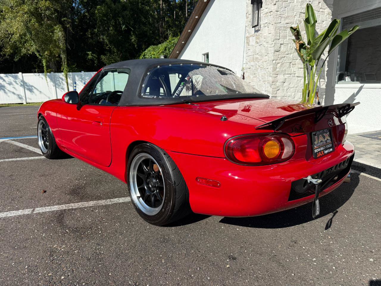 Used 1999 MAZDA MX-5 Miata 10th Anniversary Edition RWD image 3