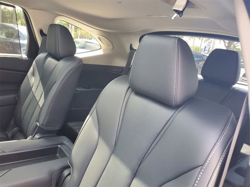 Used 2026 Acura MDX w/ Technology Package image 13