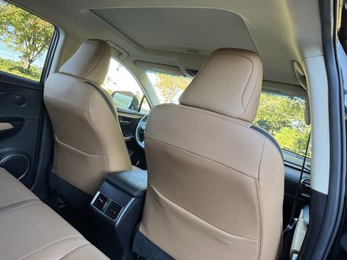 Used 2017 Lexus NX 200t FWD image 21