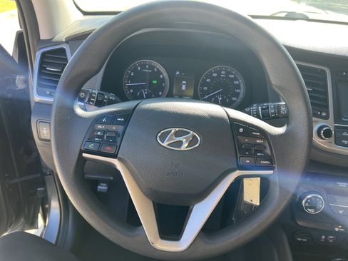 Used 2017 Hyundai Tucson SE image 17