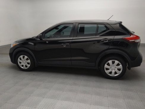 Used 2020 Nissan Kicks S FWD image 3