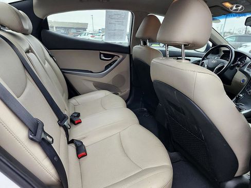 Used 2016 Hyundai Elantra Limited image 8
