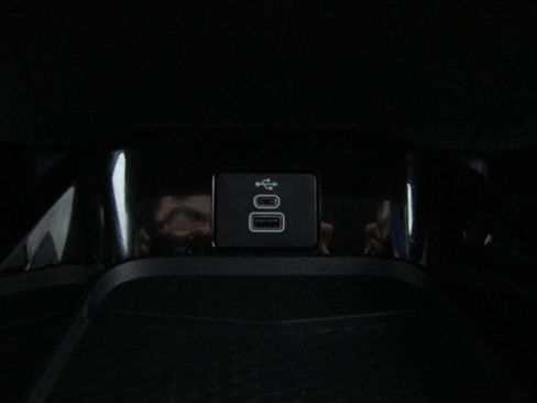 Used 2025 Ford Mustang Mach-E Premium image 27