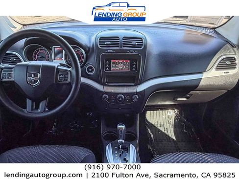 Used 2014 Dodge Journey SXT w/ Flexible Seating Group image 11