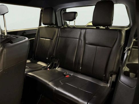 Used 2019 Ford Expedition Max XLT w/ Equipment Group 202A RWD image 21