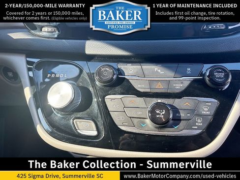 Used 2019 Chrysler Pacifica Touring-L FWD image 34