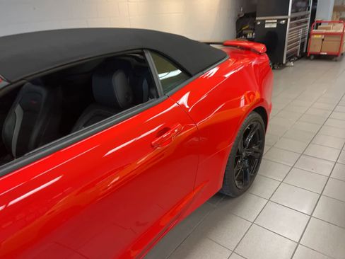 Used 2021 Chevrolet Camaro SS RWD image 8