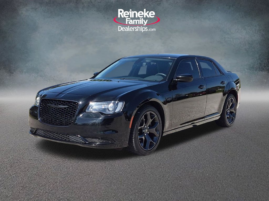 Used 2023 Chrysler 300 Touring w/ Sport Appearance Package RWD image 1