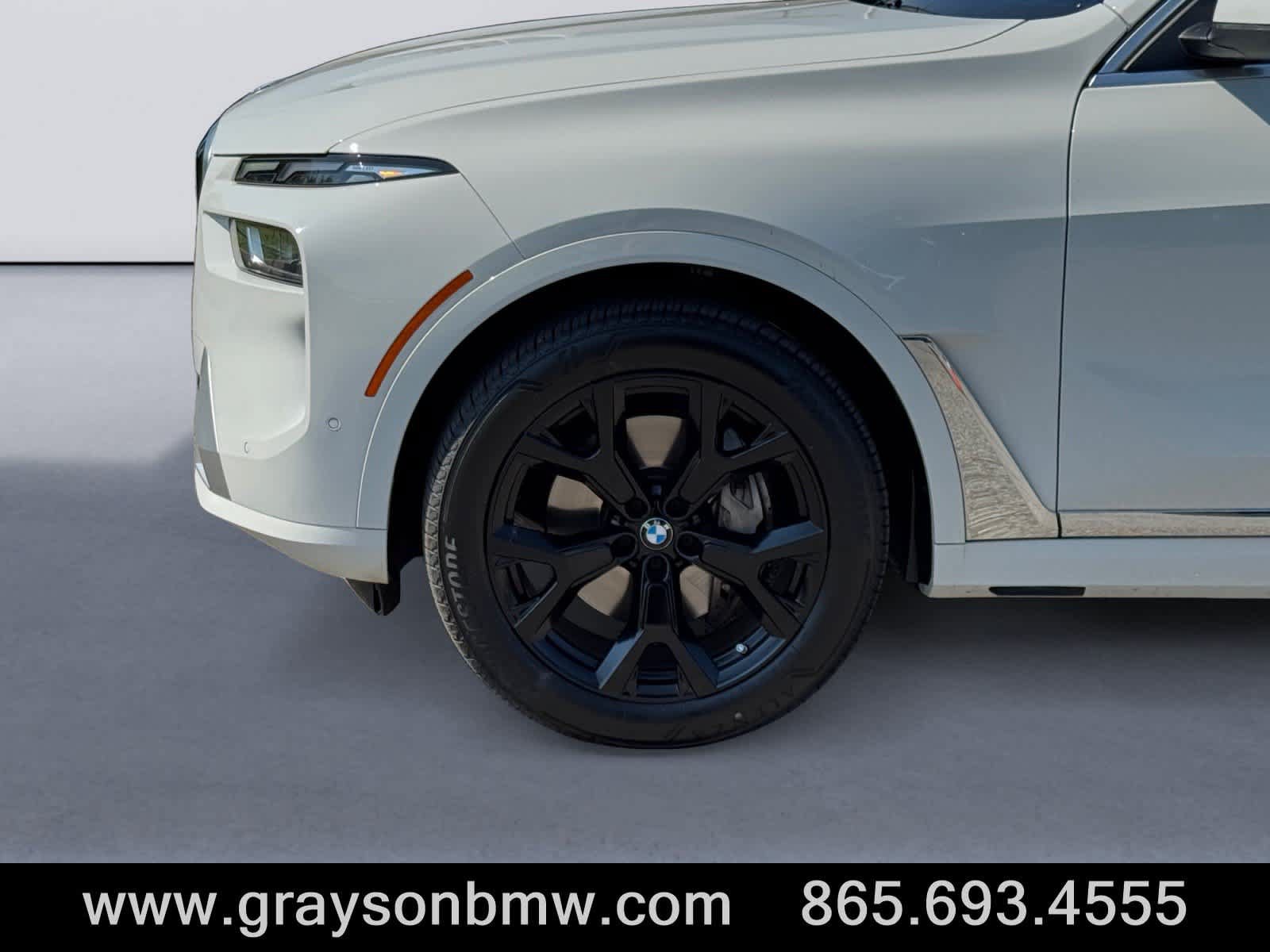 Used 2024 BMW X7 xDrive40i AWD/4WD image 9