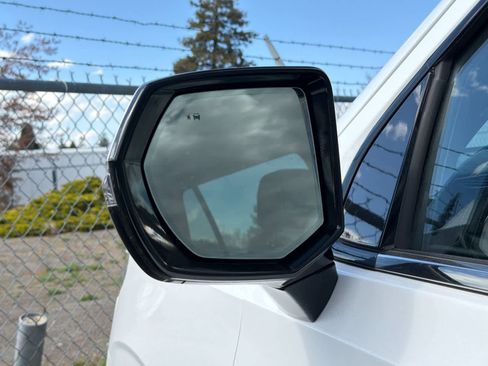 Used 2024 Chevrolet Tahoe Premier image 8