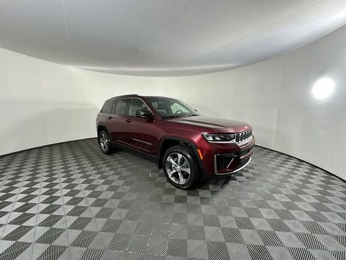 New 2026 Jeep Grand Cherokee Limited AWD/4WD image 3