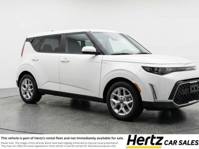 Used 2025 Kia Soul LX w/ LX Technology Package