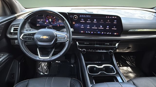 Used 2026 Chevrolet Traverse High Country FWD image 10