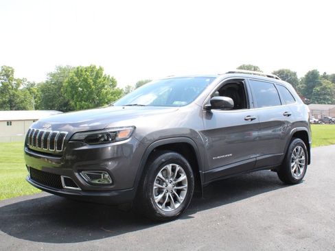 Used 2020 Jeep Cherokee Latitude Plus w/ Cold Weather Group image 4