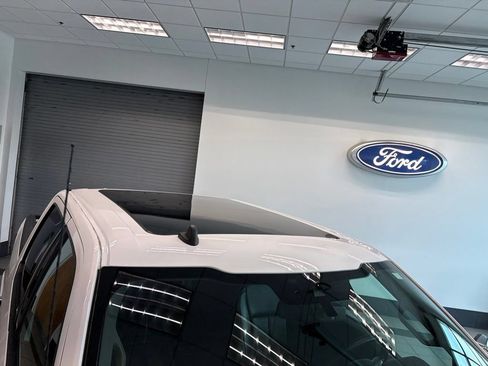Used 2020 Ford F150 Lariat w/ Equipment Group 502A Luxury AWD/4WD image 12