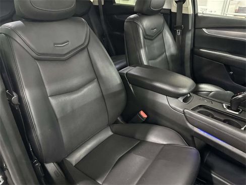 Used 2018 Cadillac XT5 Luxury w/ Driver Awareness Package image 24