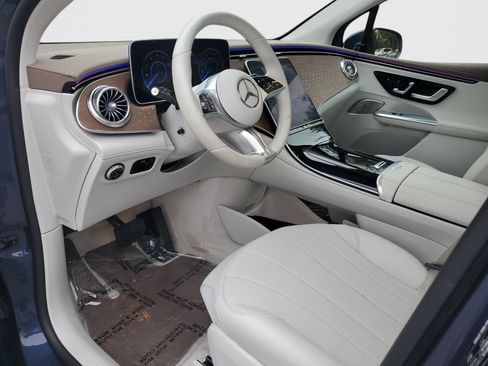 Used 2023 Mercedes-Benz EQE 350+ 4MATIC SUV w/ Exclusive Trim Package image 20