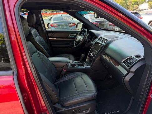 Used 2018 Ford Explorer Platinum AWD/4WD image 13