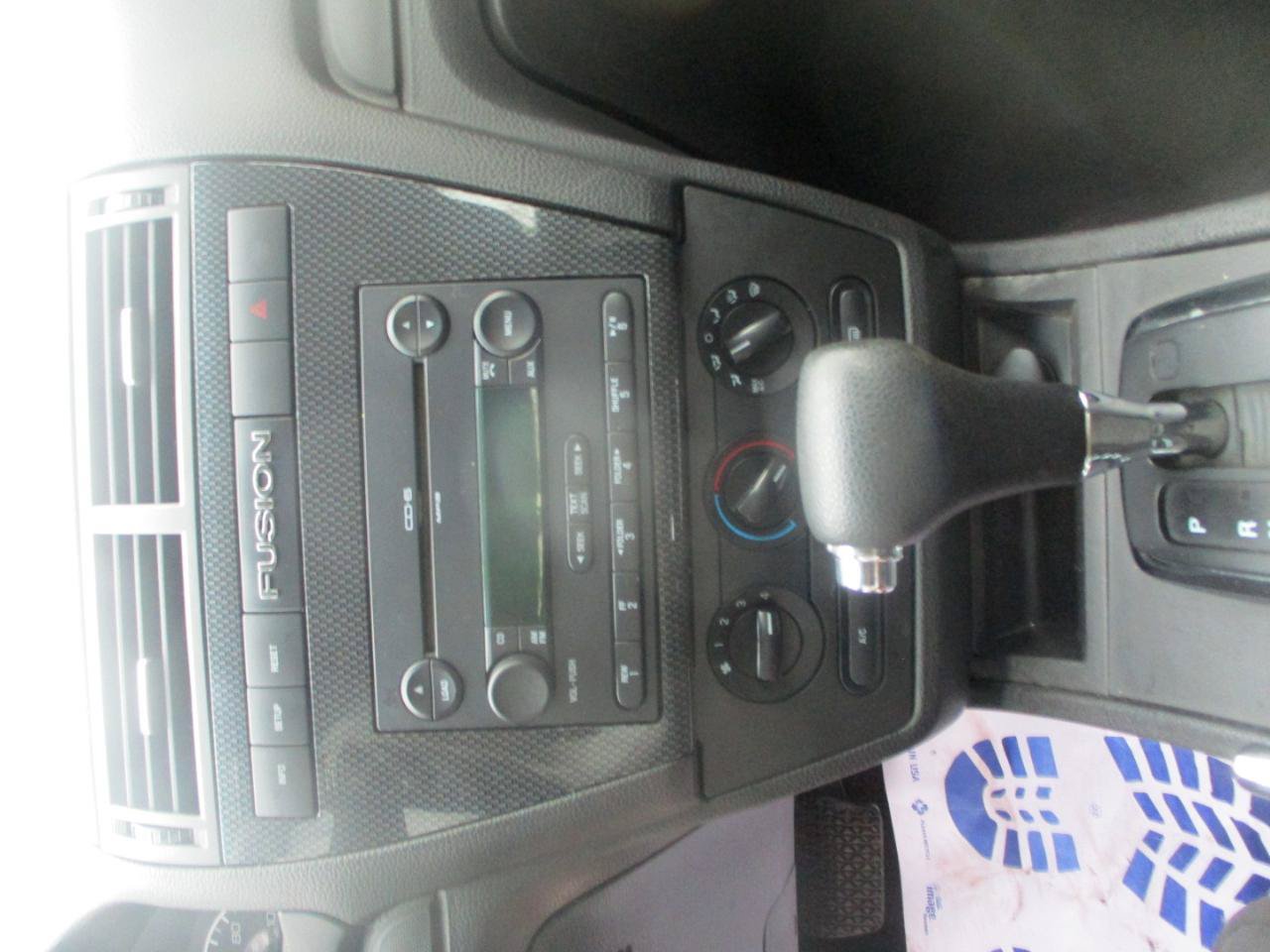 Used 2006 Ford Fusion SE FWD image 11
