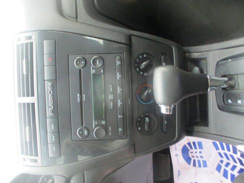 Used 2006 Ford Fusion SE FWD image 11
