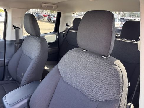 Used 2025 Ford Maverick XL image 19