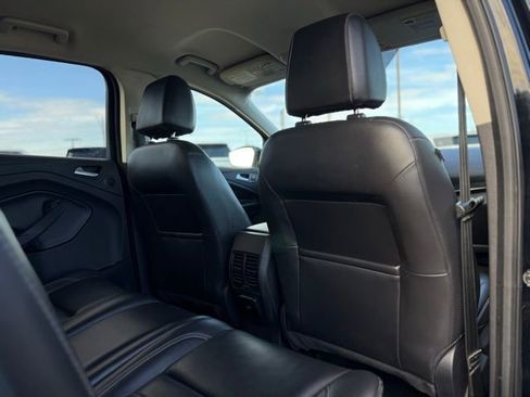 Used 2017 Ford Escape Titanium image 17