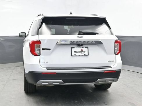 Used 2022 Ford Explorer XLT w/ Equipment Group 202A AWD/4WD image 5