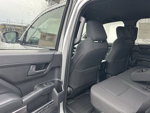 New 2026 Toyota 4Runner SR5 image 11