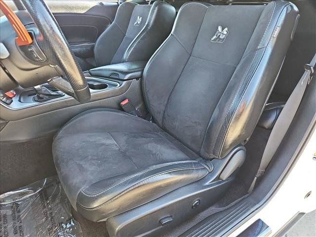 Used 2018 Dodge Challenger R/T Scat Pack w/ Leather Interior Group RWD image 15