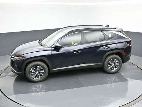 Used 2024 Hyundai Tucson Blue image 18