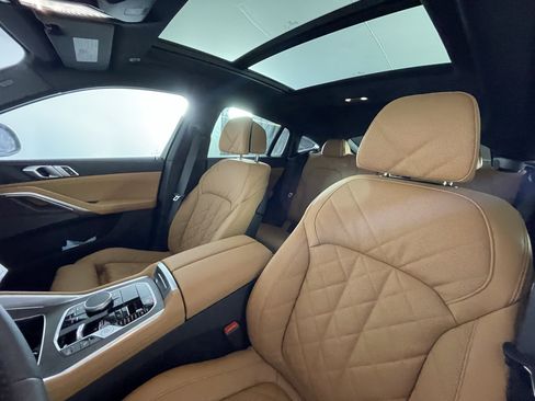 New 2026 BMW X6 xDrive40i image 6