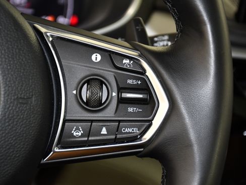 Certified 2025 Acura MDX SH-AWD w/ Technology Package image 21